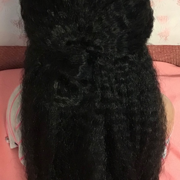 Non-Lace Kinky Synthetic Curly Wig Color Black Length Long - Picture 4 of 6